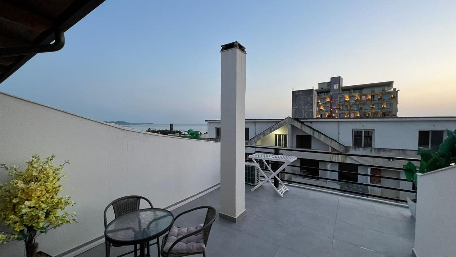 Sea View Apartments Golem  Exterior photo