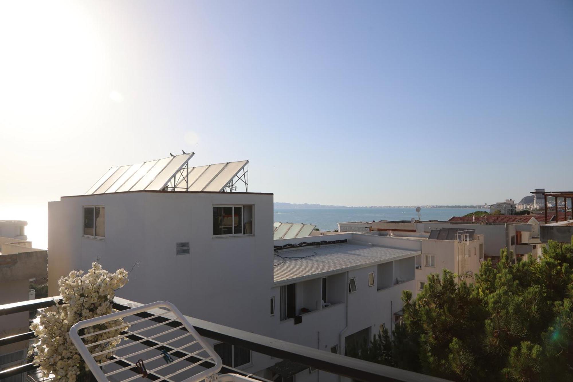 Sea View Apartments Golem  Exterior photo
