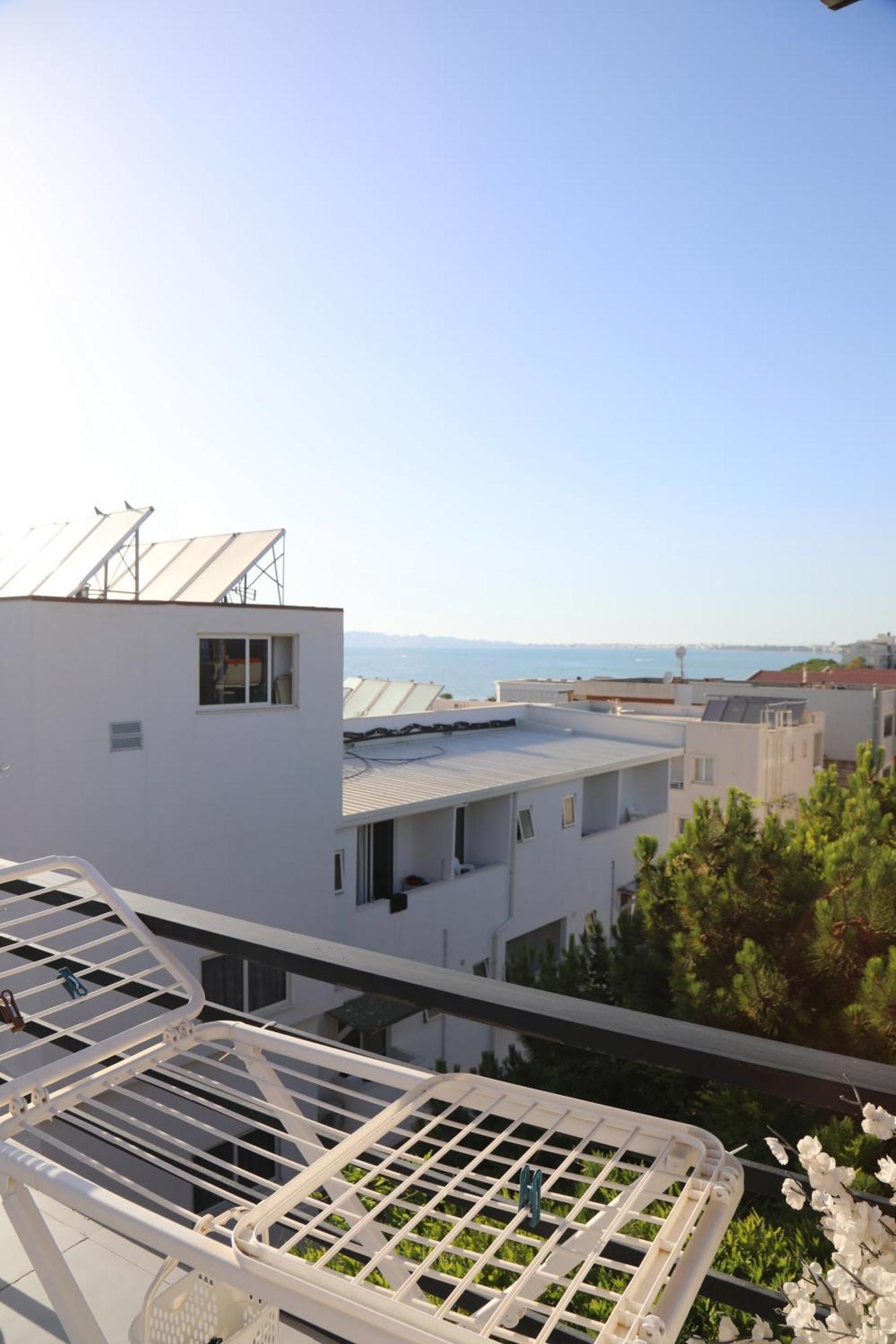 Sea View Apartments Golem  Exterior photo
